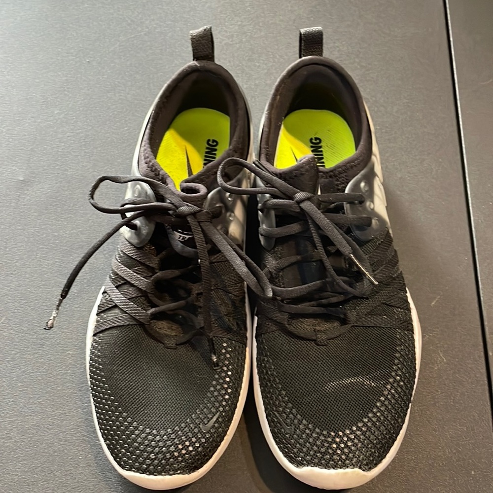 Nike Free ladies fitted shoes size 6 1/2